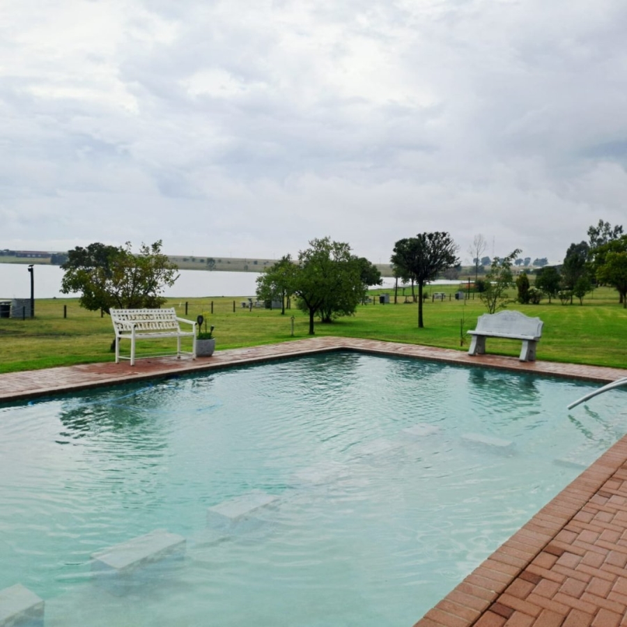  Bedroom Property for Sale in Oranjeville Free State
